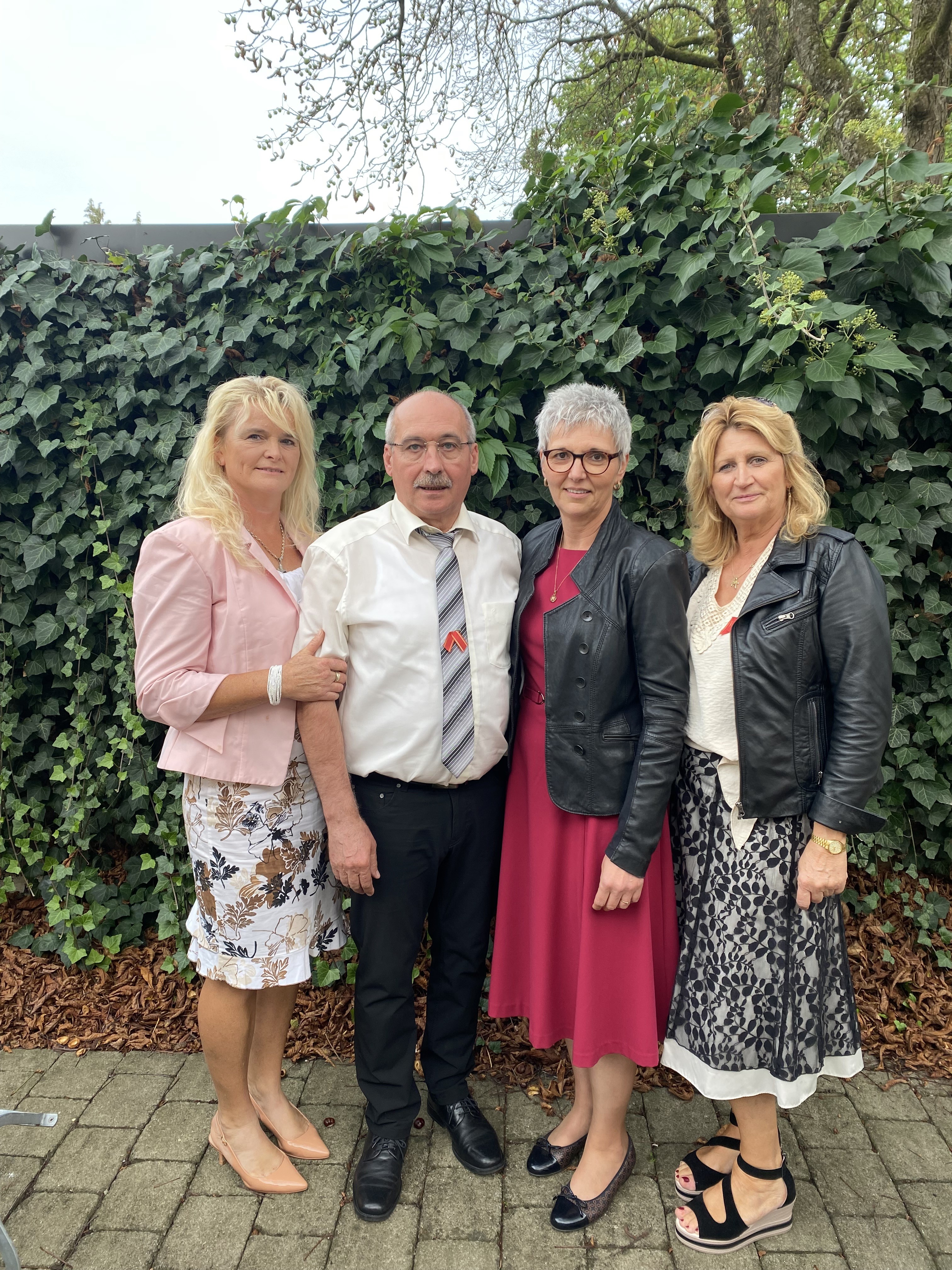 v.l. Silke Huss, Peter Lischko, Marlene Baitz, Anita Schütz. Auf dem Foto fehlen Edmund Hecktor und Helmut Römer